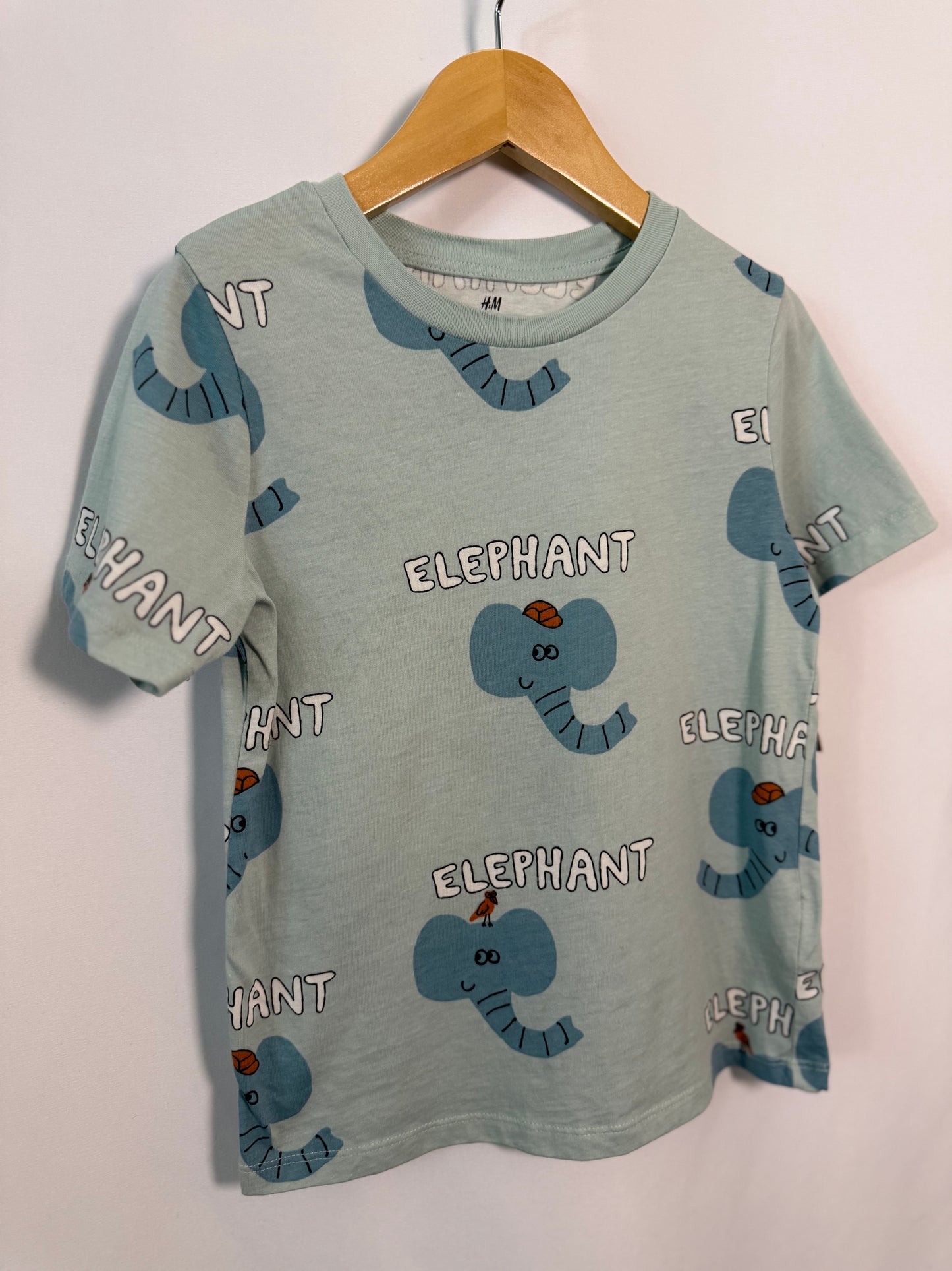 H&M Tee 5-6y