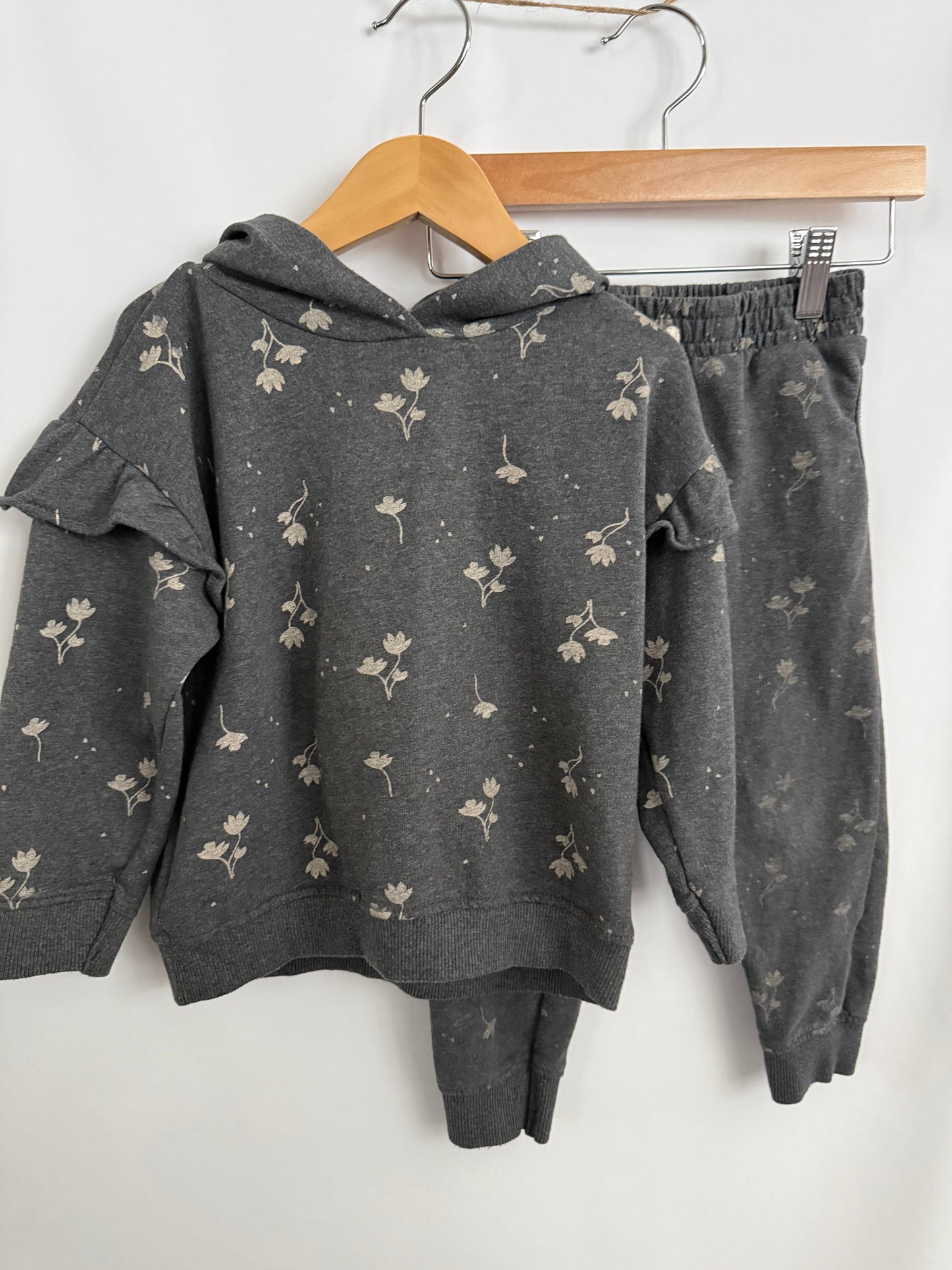 Jessica Simpson Set