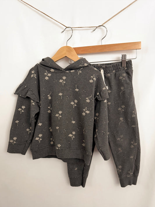Jessica Simpson Set