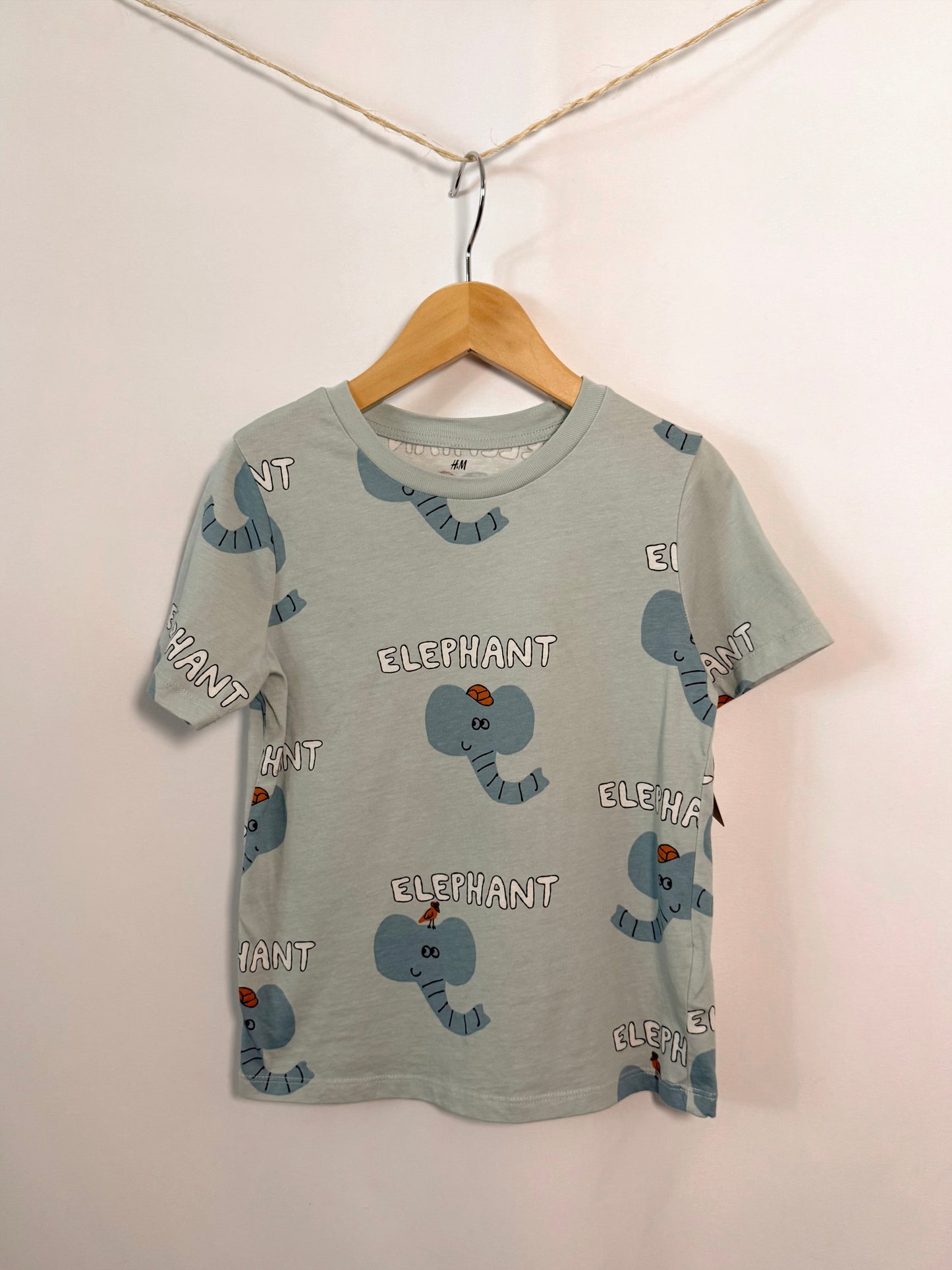 H&M Tee 5-6y