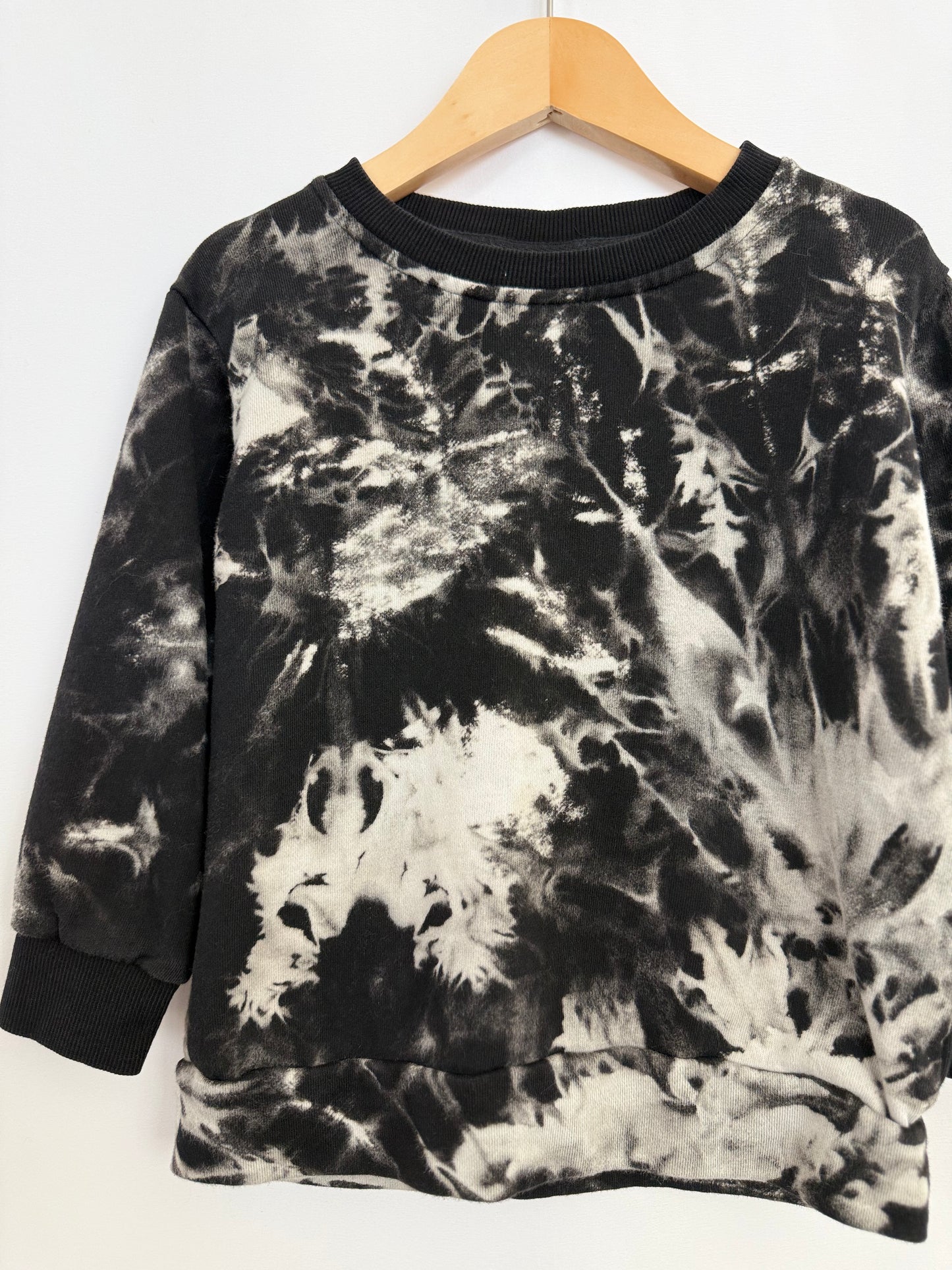 Olive + Scout Sweatshirt 5T