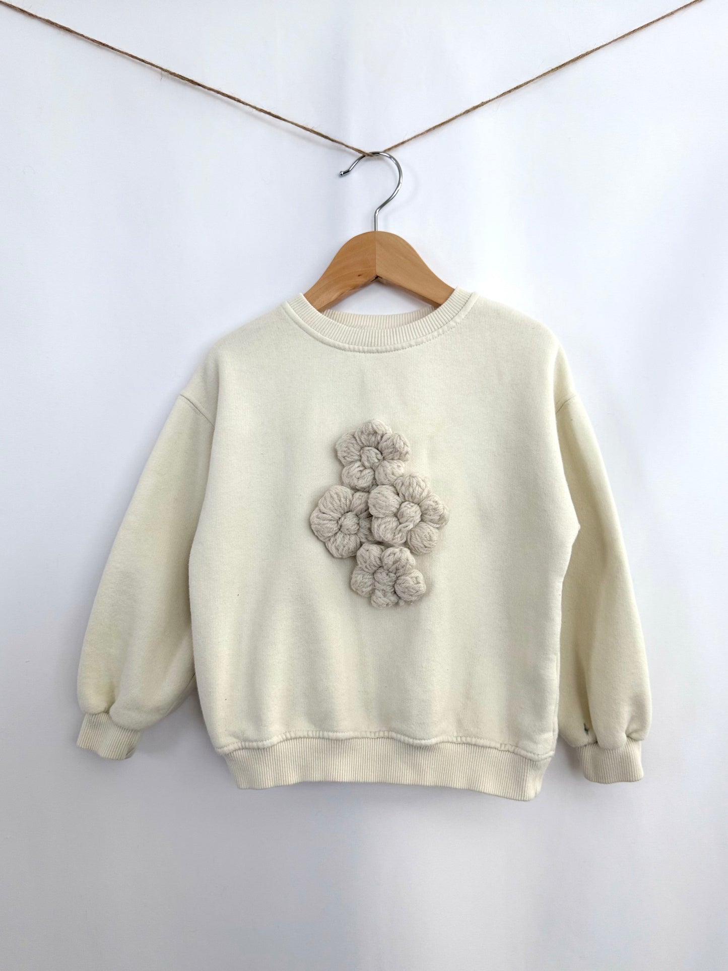 Zara Sweatshirt 5-6y